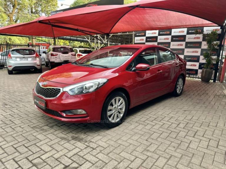 KIA MOTORS - CERATO - 2014/2014 - Vermelha - R$ 66.900,00
