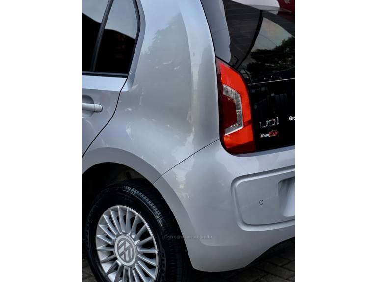 VOLKSWAGEN - UP - 2016/2017 - Prata - R$ 63.900,00