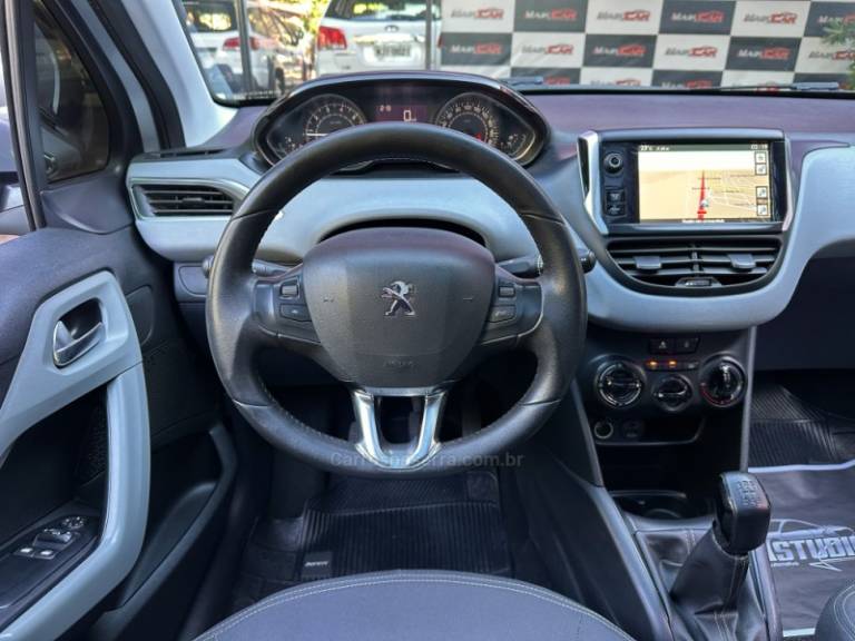 PEUGEOT - 208 - 2014/2014 - Prata - R$ 45.900,00