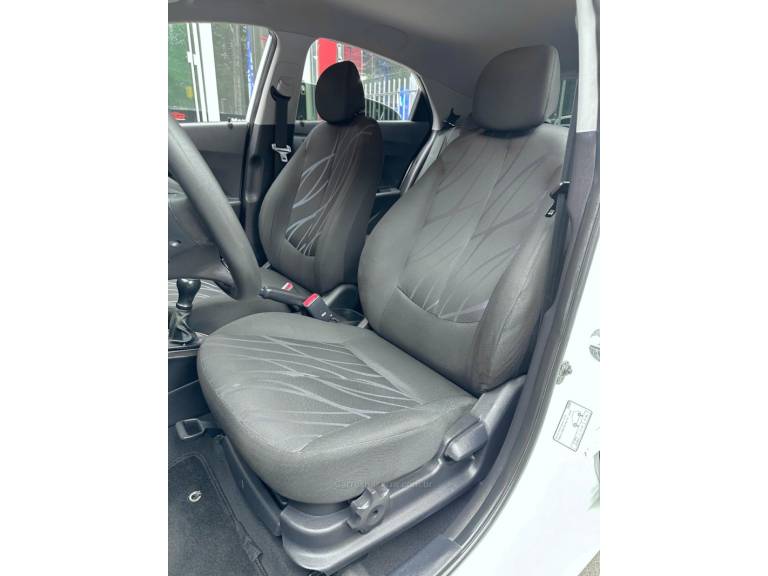 HYUNDAI - HB20 - 2014/2014 - Branca - R$ 46.900,00
