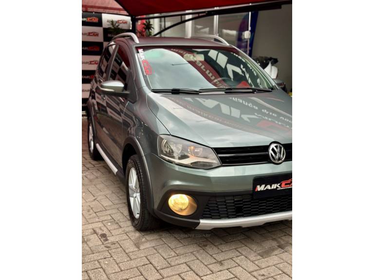 VOLKSWAGEN - CROSSFOX - 2011/2011 - Verde - R$ 43.900,00