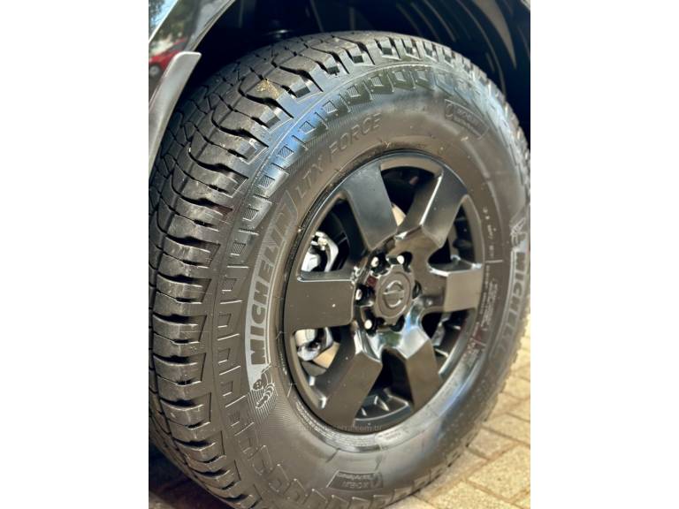 NISSAN - FRONTIER - 2015/2015 - Preta - R$ 107.900,00