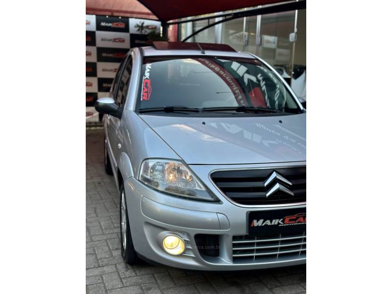 CITROËN - C3 - 2010/2011 - Prata - R$ 31.900,00