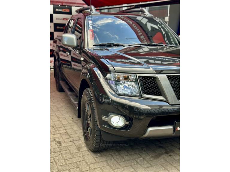 NISSAN - FRONTIER - 2015/2015 - Preta - R$ 107.900,00