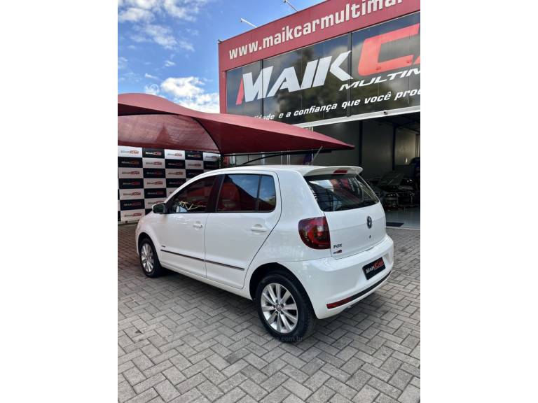 VOLKSWAGEN - FOX - 2011/2011 - Branca - R$ 42.900,00