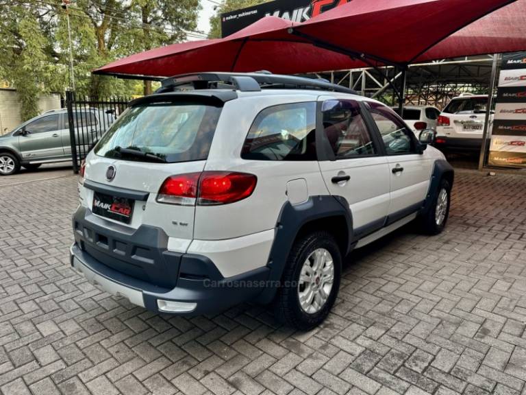 FIAT - PALIO - 2011/2011 - Branca - R$ 43.900,00