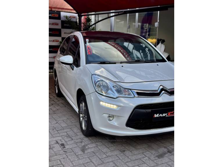 CITROËN - C3 - 2015/2015 - Branca - R$ 45.900,00