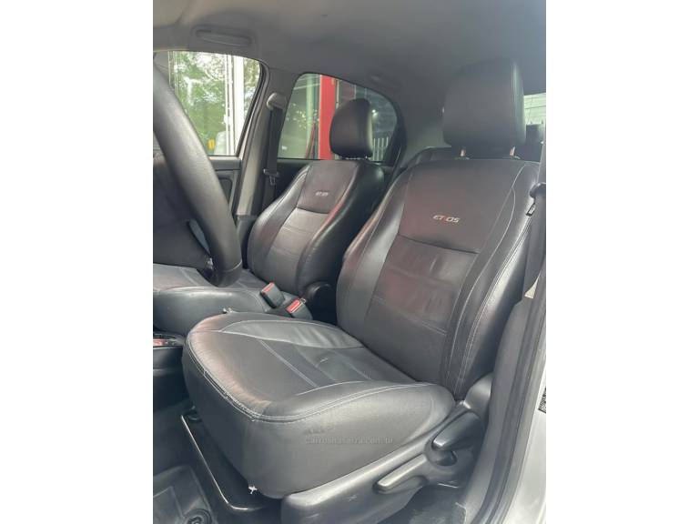 TOYOTA - ETIOS - 2017/2017 - Prata - R$ 64.900,00