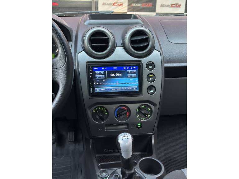 FORD - FIESTA - 2012/2013 - Cinza - R$ 35.900,00