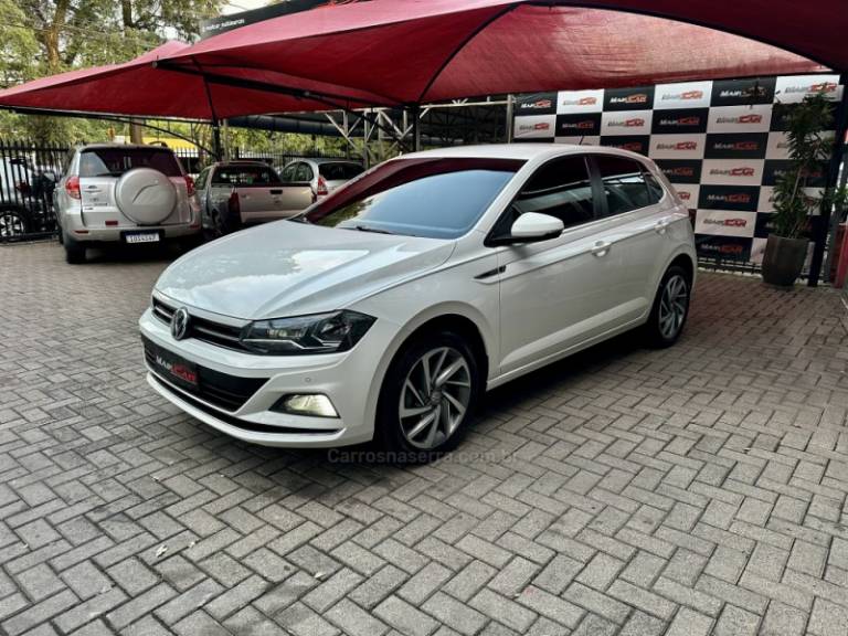 VOLKSWAGEN - POLO - 2020/2020 - Branca - R$ 87.900,00
