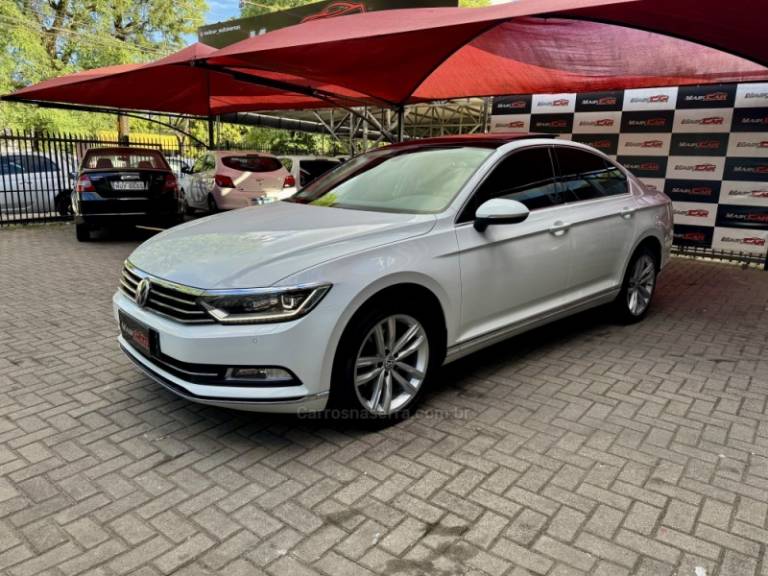 VOLKSWAGEN - PASSAT - 2018/2018 - Branca - R$ 149.900,00