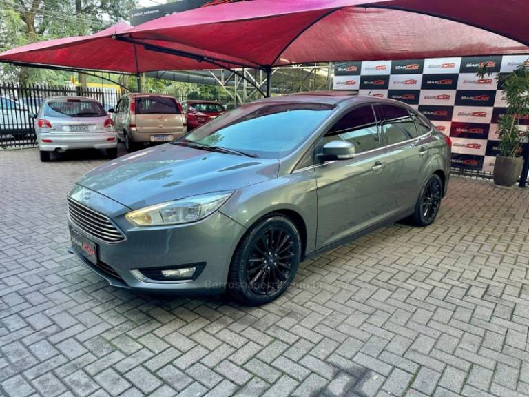FORD - FOCUS - 2017/2017 - Cinza - R$ 73.900,00