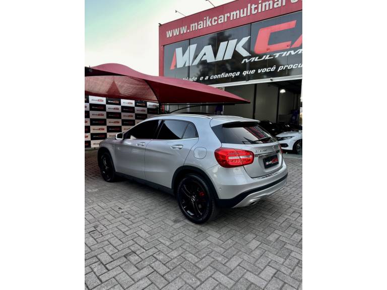MERCEDES-BENZ - GLA 200 - 2016/2016 - Prata - R$ 119.900,00