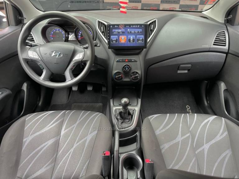 HYUNDAI - HB20 - 2014/2014 - Branca - R$ 46.900,00
