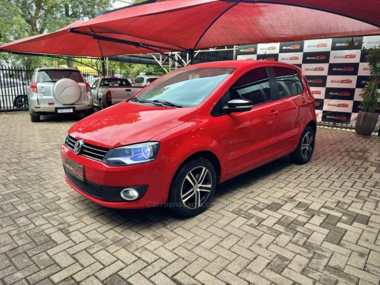 VOLKSWAGEN - FOX - 2012/2012 - Vermelha - R$ 35.900,00