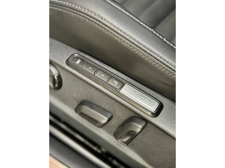 VOLKSWAGEN - PASSAT - 2018/2018 - Branca - R$ 149.900,00