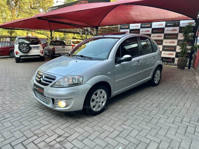 CITROËN - C3 - 2010/2011 - Prata - R$ 31.900,00
