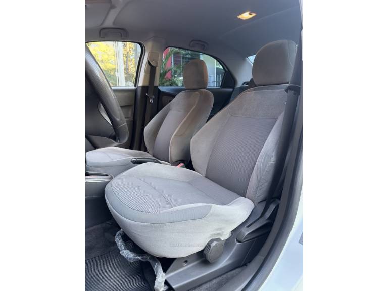 CHEVROLET - COBALT - 2014/2014 - Branca - R$ 50.900,00