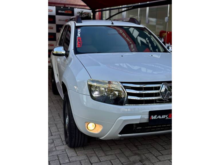RENAULT - DUSTER - 2014/2014 - Branca - R$ 55.900,00