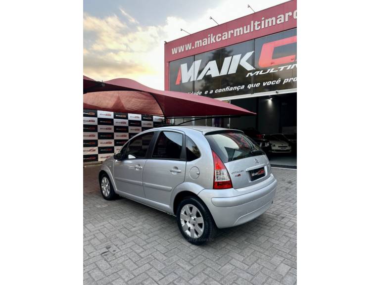CITROËN - C3 - 2010/2011 - Prata - R$ 31.900,00