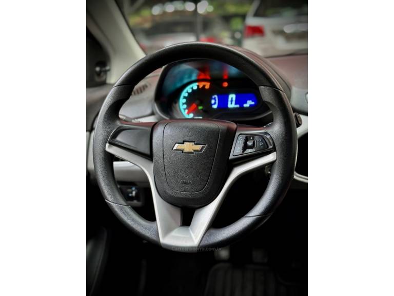 CHEVROLET - ONIX - 2018/2018 - Vinho - R$ 59.900,00