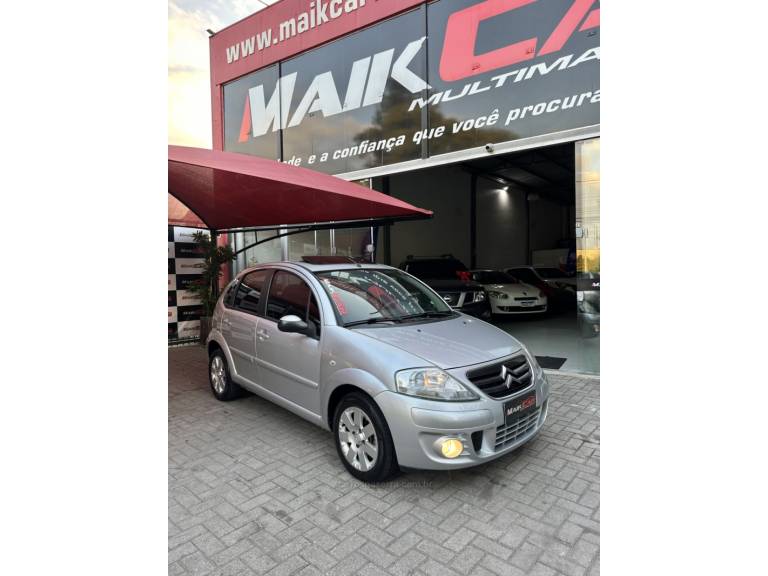 CITROËN - C3 - 2010/2011 - Prata - R$ 31.900,00