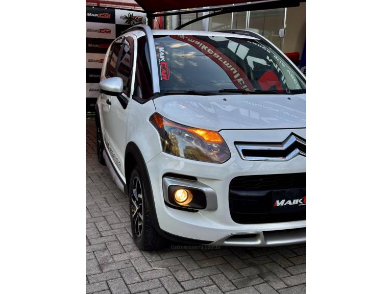 CITROËN - AIRCROSS - 2012/2012 - Branca - R$ 39.900,00