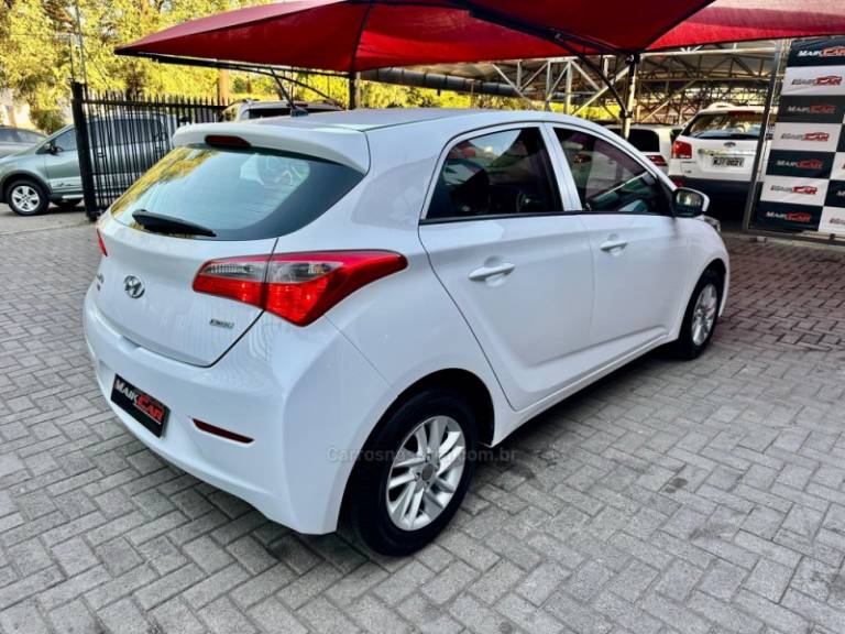 HYUNDAI - HB20 - 2014/2014 - Branca - R$ 46.900,00